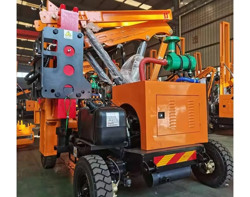 Nouvelle piquetière de haute p - Heavy Equipment Construction avis et prix