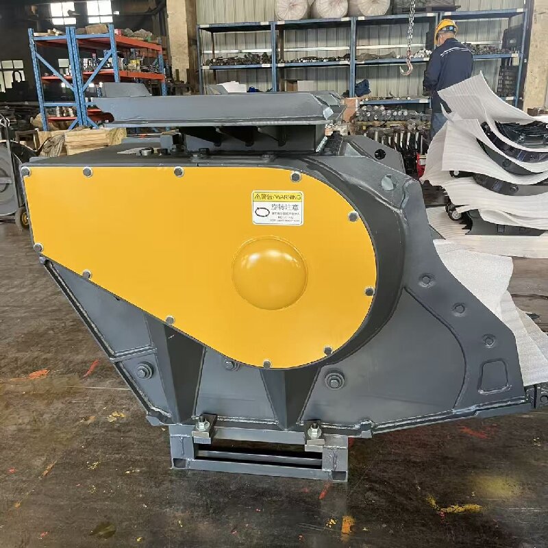 Godet de concassage hydrauliqu - Heavy Equipment Attachments avis et prix